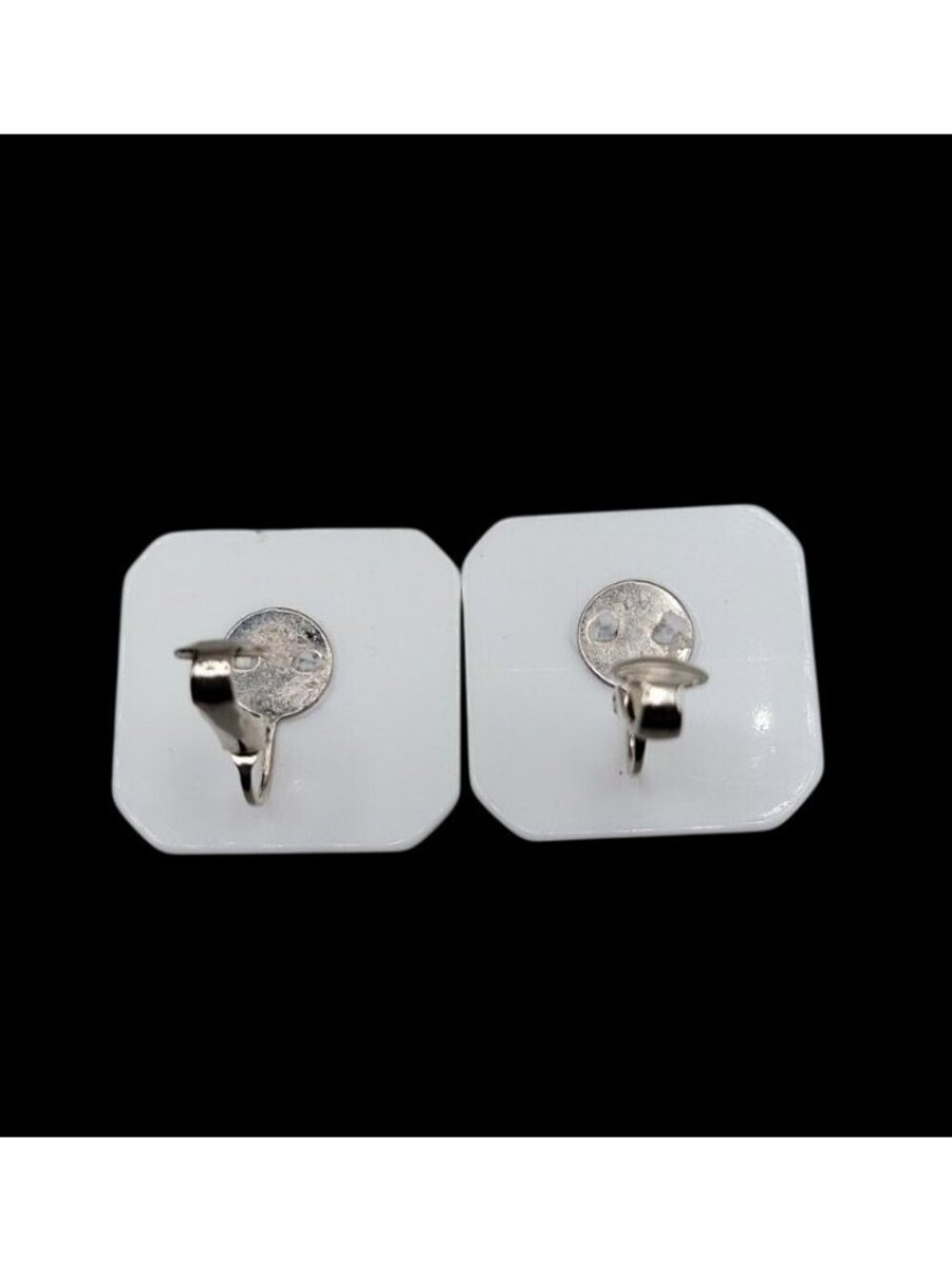 Vintage Lucite Dice Clip On Earrings Large Lucky 7 White Red Polka Dots Vegas - Picture 12 of 12